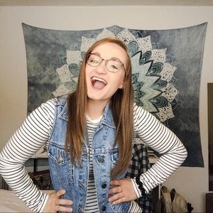 Meet your Posher, Sydnie